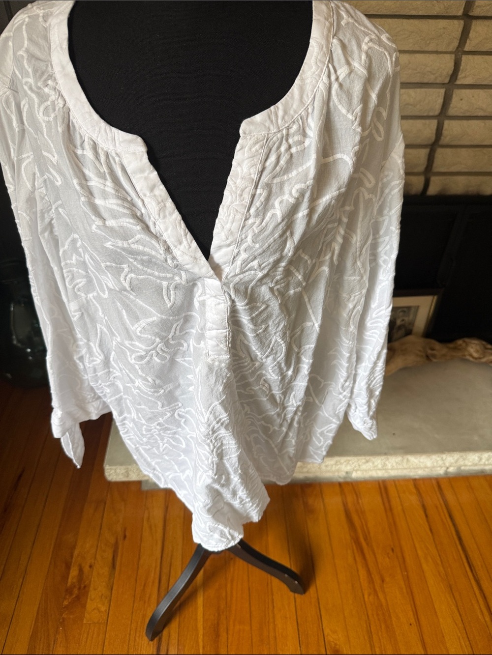 J. Jill White Embroidered V-Neck Tunic Top